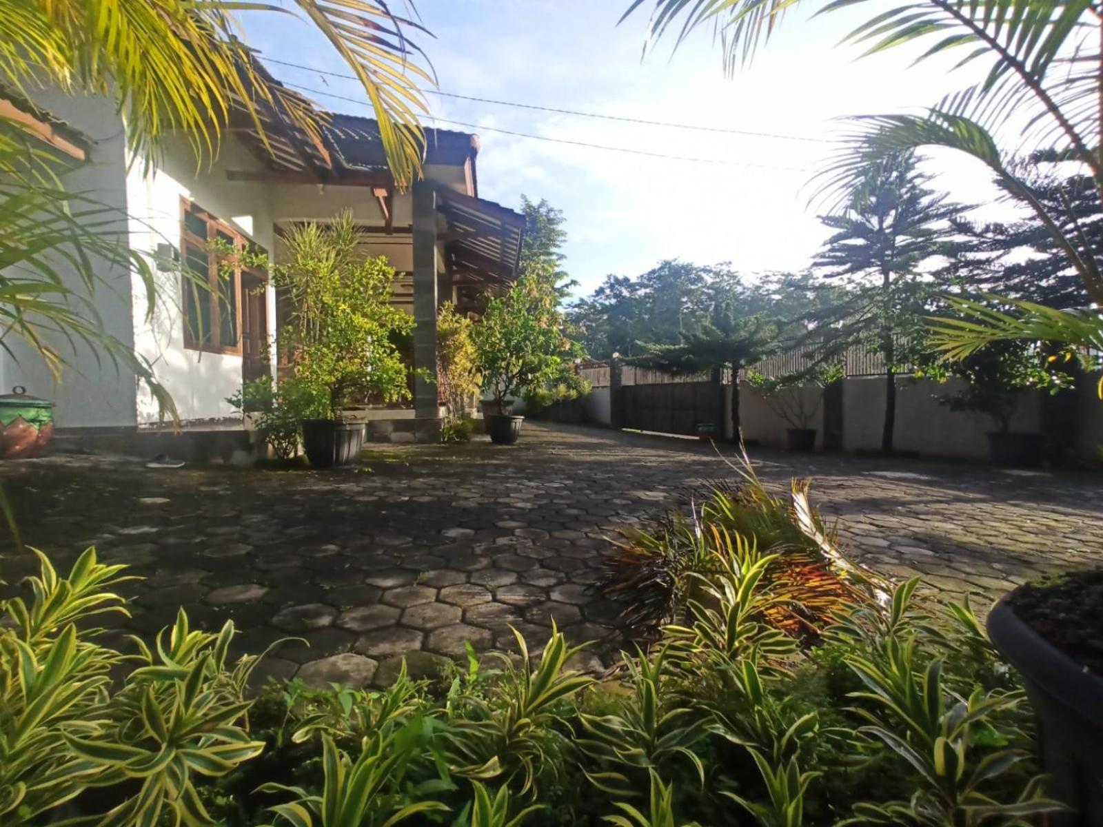 Alista Hotel Bondowoso Exterior foto